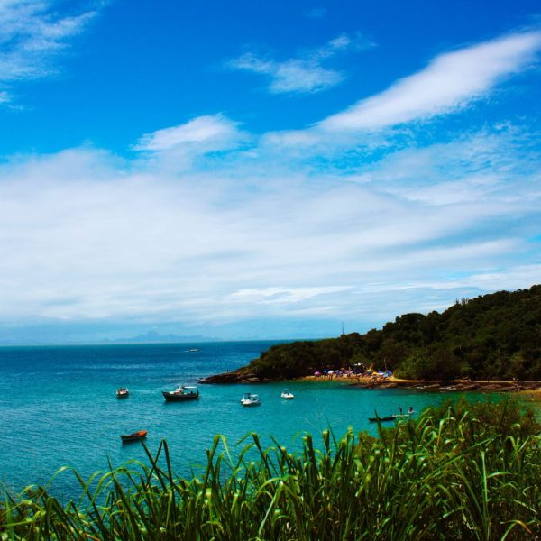 praia de cabo frio na região dos lagos no rio de janeiro,